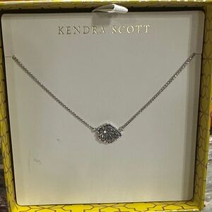 Kendra Scott NEW IN BOX Silver Tess Pendant Necklace